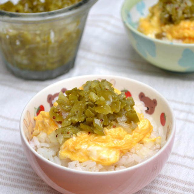 ピーマンピクルス×スクランブルエッグの朝ごはん。コンフィのオイルでパスタの昼ごはん。