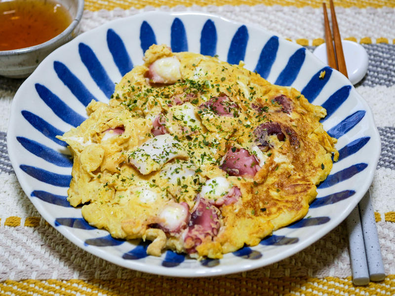 ふんわり食感の「卵と長芋の明石風焼き」&「たまに食べたくなる冷凍麺」