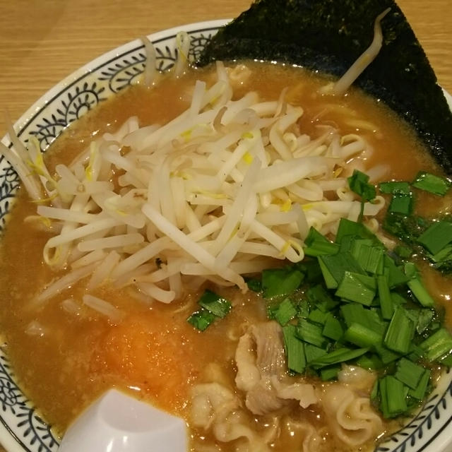 何か？と、久しぶりにラーメン！