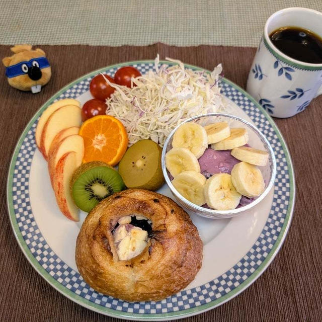 2025 5 28*札幌ベーカリーハリーのパンでモーニング*