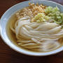 朝麺に香川風のいりこだしで「ひやあつ」