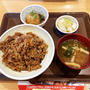 おろしポン酢牛丼中盛おしんこセットを食す 〜すき家〜