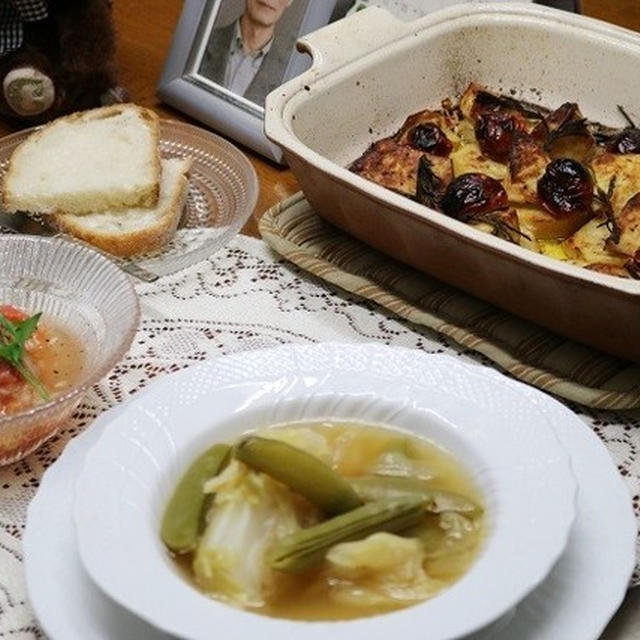 レシピ付き献立 かじきと新じゃが芋のハーブ焼き・新キャベツとスナップえんどうのスープ煮・トマトのスイートマリネ