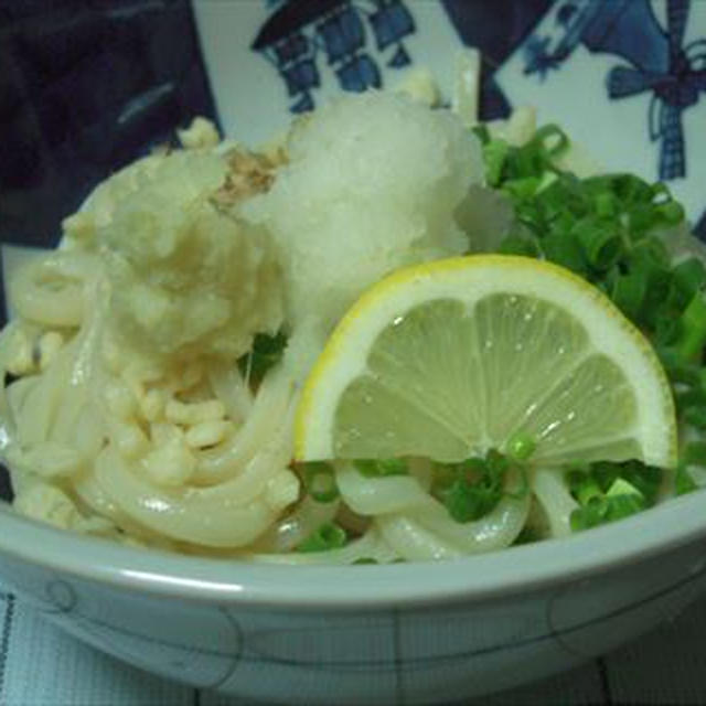 讃岐うどん・ぶっかけ（あつ＆冷）２つを味わう