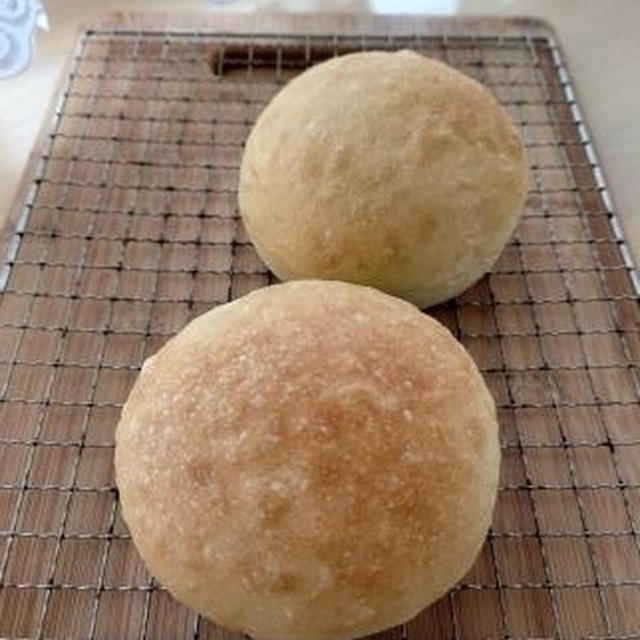 塩麴青汁パン♪