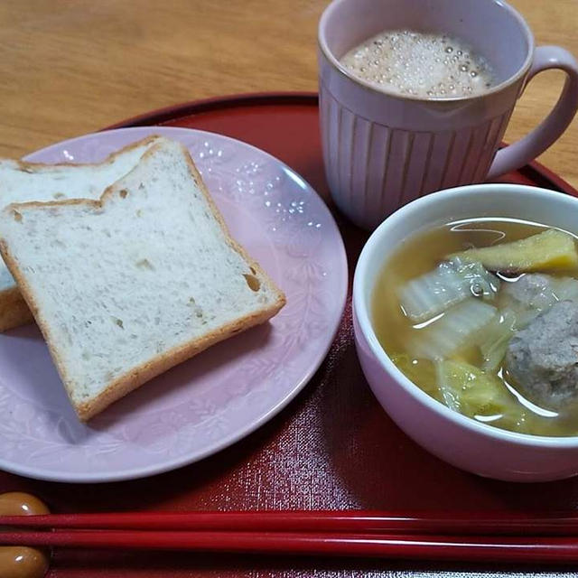 パンとスープとカフェオレ