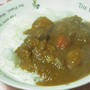 チキンカレーとビーフカレーの食べ比べ