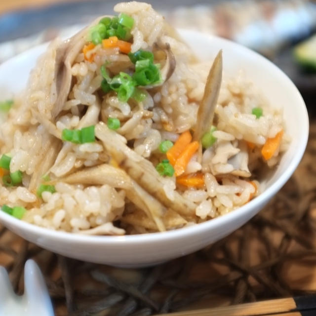 舞茸とごぼうの炊き込みご飯♪