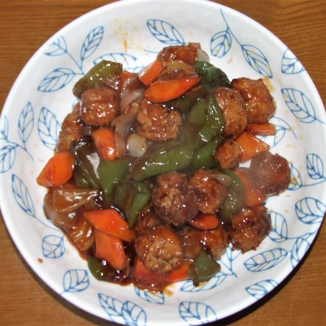 鶏団子の甘酢あん＆上海風焼きそば