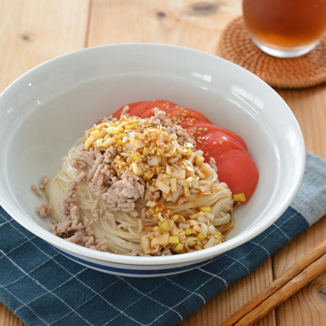 スタミナねぎだれ和えそうめん。【混ぜ合わせるねぎだれ・焼き肉のたれ+めんつゆ】