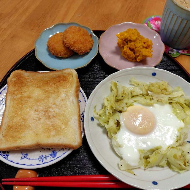 キャベツエッグとかぼちゃサラダ