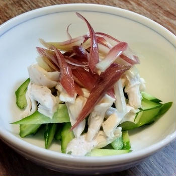 鶏ささ身肉ときゅうりとみょうがのポン酢和え