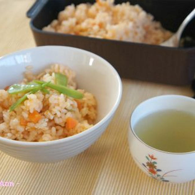 野菜ジュースと余り野菜で炊き込みご飯♪