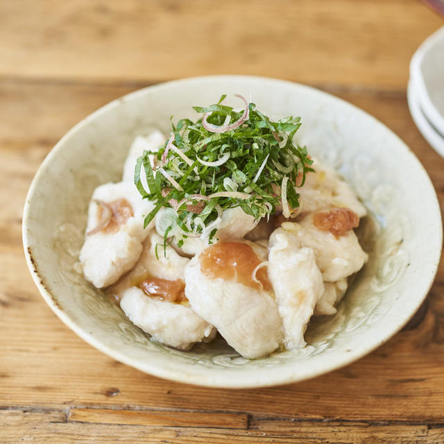 つるんと美味しい！鶏むね肉の梅和え