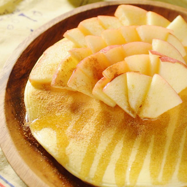 りんごと蜂蜜のホットケーキ