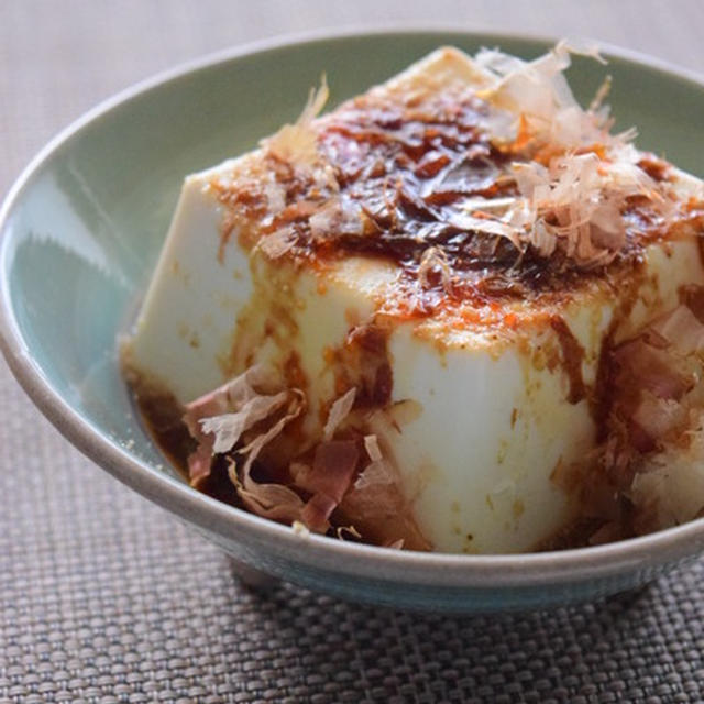 1日2食生活。無理せず続けられるコツ。小腹が好いたら豆腐食べます。