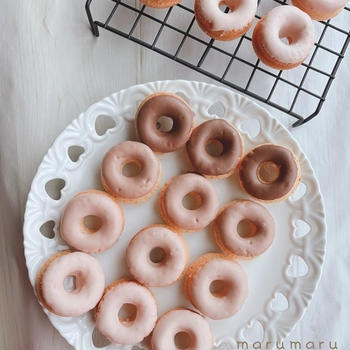 ミニドーナツ型でくすみカラーの焼きドーナツ【PR】