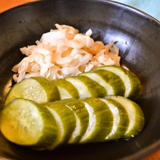 アメリカで楽しむ日本食　菜園で採れたキュウリでぬか漬け