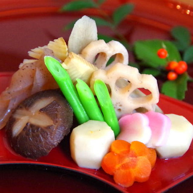 お節に京風お煮しめ♡定番の品を簡単で美しく♪筑前煮＆クックパッド海外向け日本食サイトで34品掲載頂いてます