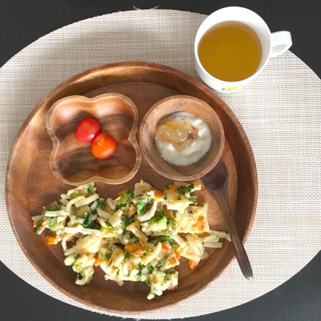 【離乳食完了期】人参とサラダ菜の焼うどん風