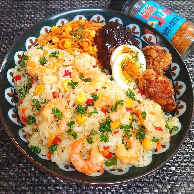炊飯器で混ぜるだけ!ズボラ海老ピラフでムスコの置きランチ