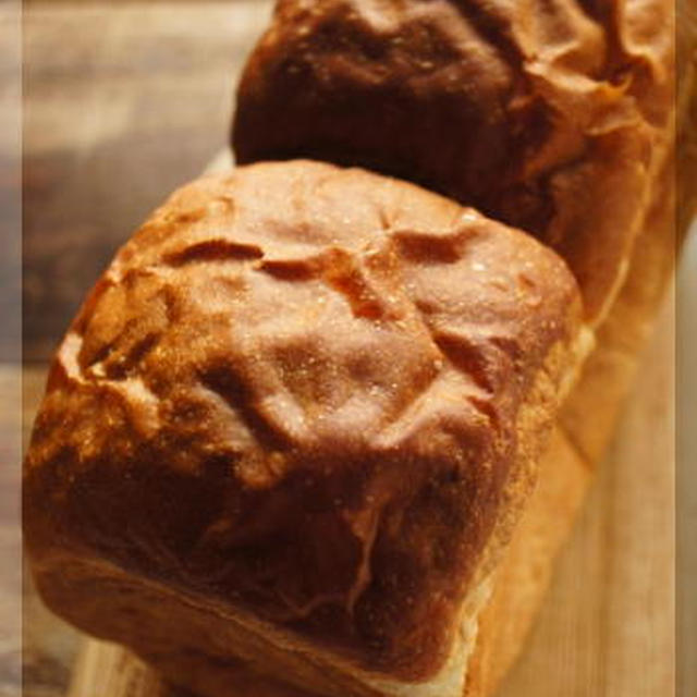 * セブンイレブンの？！金の食パン♫