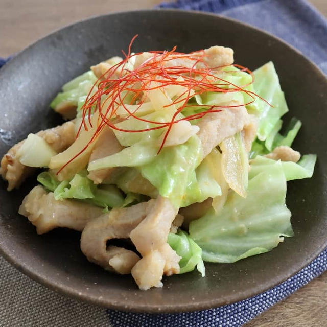 【連載更新のお知らせ】シャキシャキのキャベツがおいしい！「豚肉と野菜の甘みそ炒め」レシピ