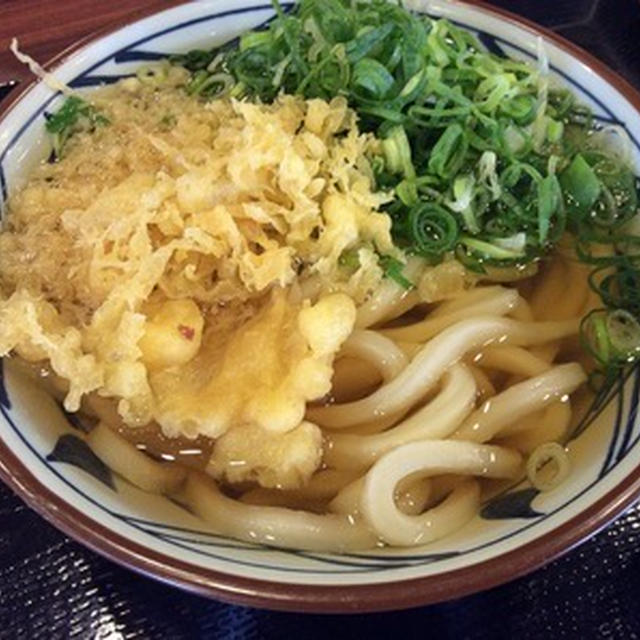 買い物前に腹ごしらえ