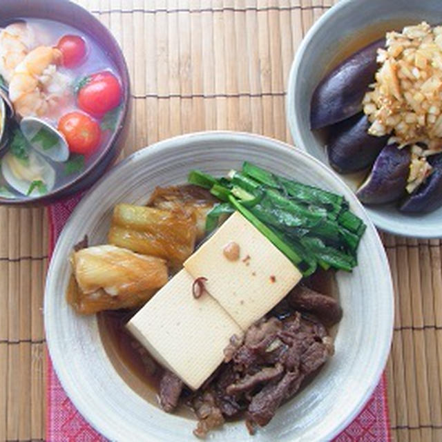 肉豆腐　　アサリと海老の塩スープ　　　　　　　　　　　　茹でナスのピリ辛タマネギソース