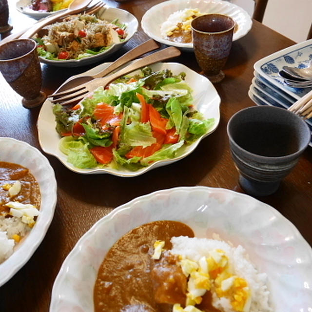 お盆の日のお昼の食卓