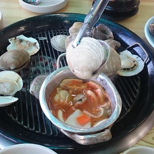 烏耳島（オイド）でチョゲグイ（貝焼き）【韓国 烏耳島海洋団地】