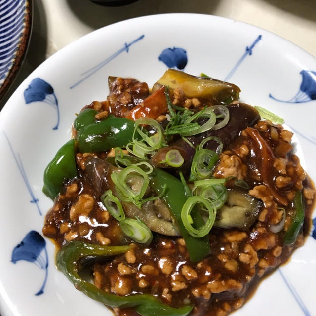 麻婆茄子の夕飯と今年のお雛様