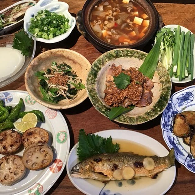 中途半端な擂り胡麻で、鰹の胡麻醤油漬け