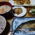温かい粕汁と開き秋刀魚とレンコンの豚肉巻きの夕食