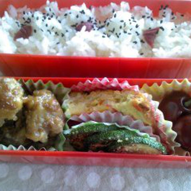 甘酢っぱい豚こまマヨ団子弁当