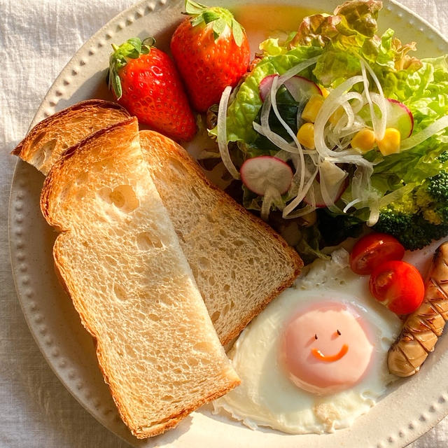 ＊カステットの食パンde朝ごはん＊