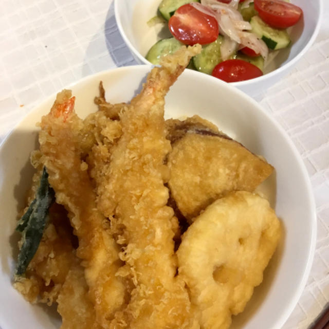 デパ地下食品売り場は半分お休み