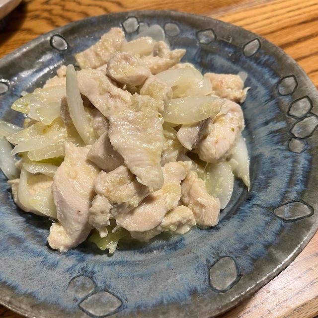 【にんにく麹と玉ねぎ麹　鶏むね肉とにんにく麹の炒め物】