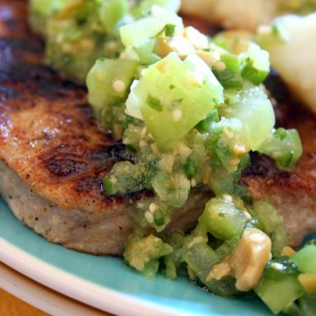 Blackened Pork Chops with Cilantro Green Olive Salsa緑のサルサがけポークソテー