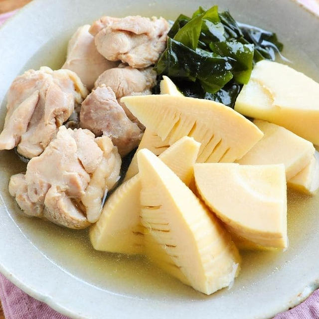 メインにもなるほっこり煮物。鶏肉入り若竹煮