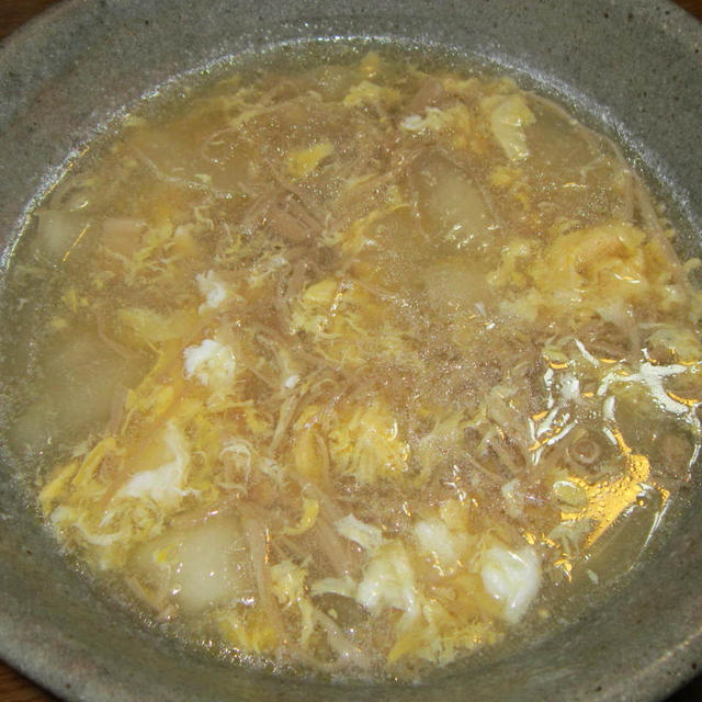 干しエノキと冬瓜の中華風スープ
