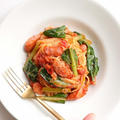 【絶品！】小松菜とソーセージのトマトパスタのレシピ