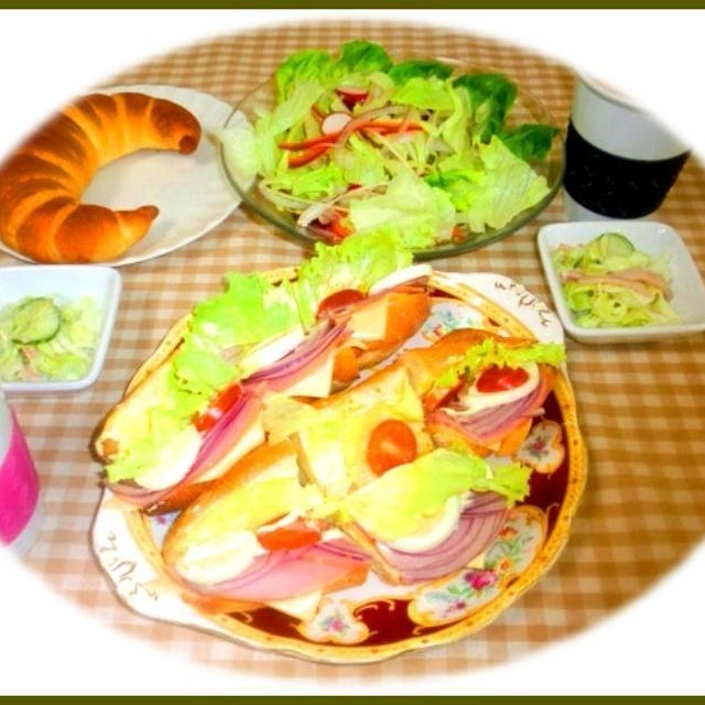 ミニバケットサンドで朝食を