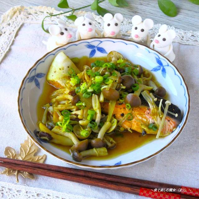 電子レンジで♪お手軽＆簡単。魚と野菜のメインおかず『鮭きのこカレー風味』