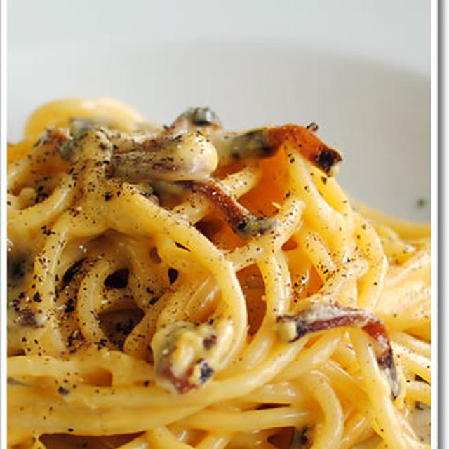 卵黄2個＋パルミジャーノ＆ペコリーノのカルボナーラのスパゲッティ