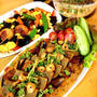 黒はんぺんカレー。オイルサーディンと自然薯のグラタン。野菜天とワカメの炒め物。