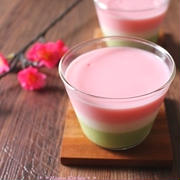 おひな祭りに＊冷やす時間不要の３色ムース、と薔薇の苺ヨーグルトムース