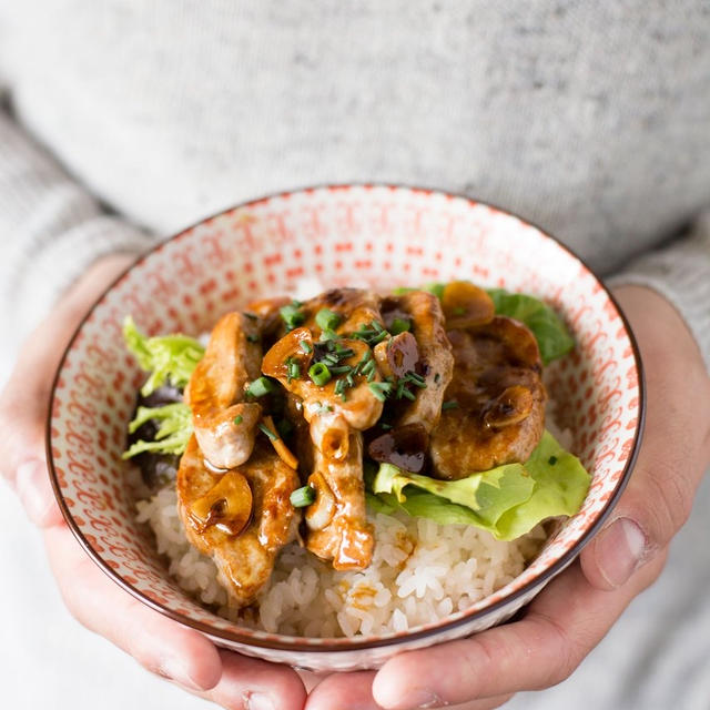 Pork bowl (Buta Don) soy sauce garlic butter