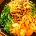 フライパンサーブでお手抜き「焼き肉めし！ 」スープも付けたら簡単晩ごはん(^^) 残りモノの味噌汁で簡単チゲ♪
