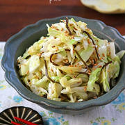 ５分で完成無限キャベツ♪熱湯をかけて和えるだけ